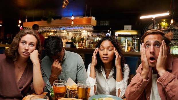 8 Kinds Of Annoying People We All Encounter At Restaurants